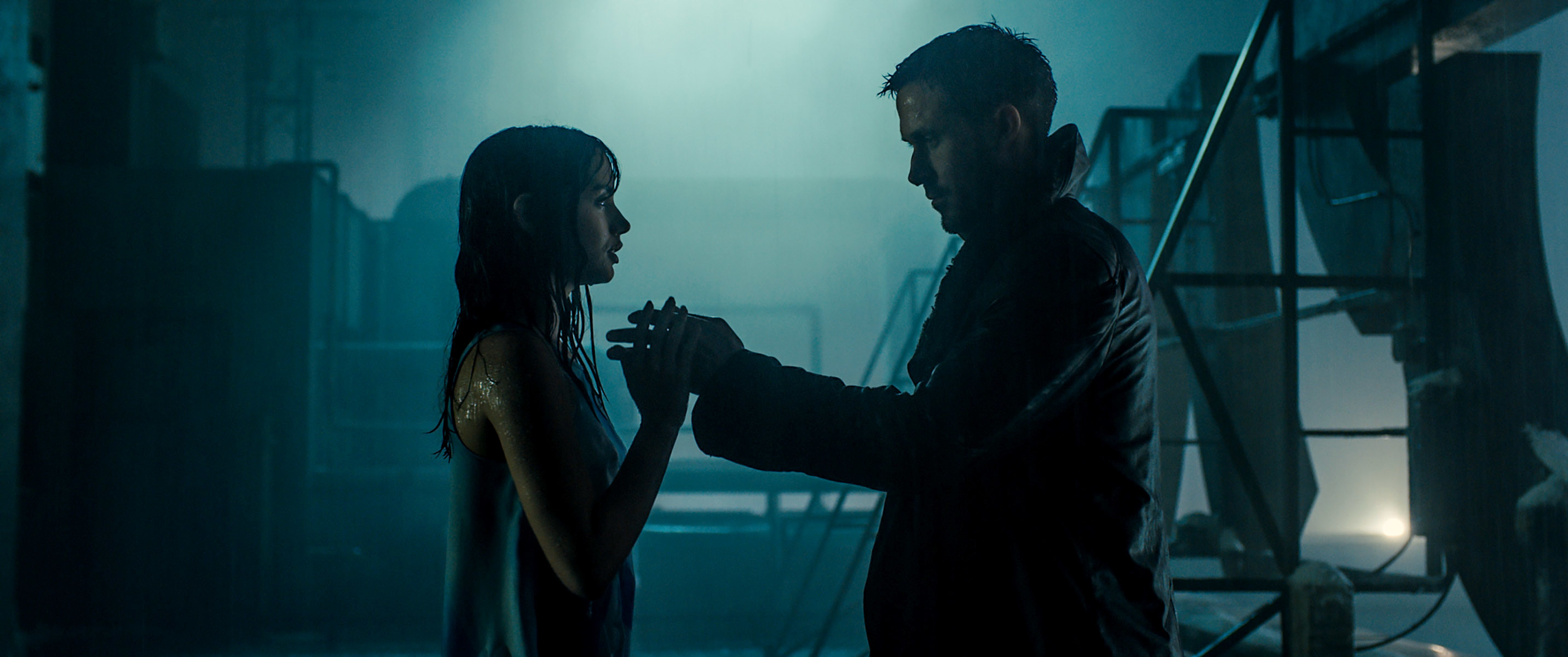 Blade Runner 2049 Ryan Gosling Ana De Armas Slickster Magazine 
